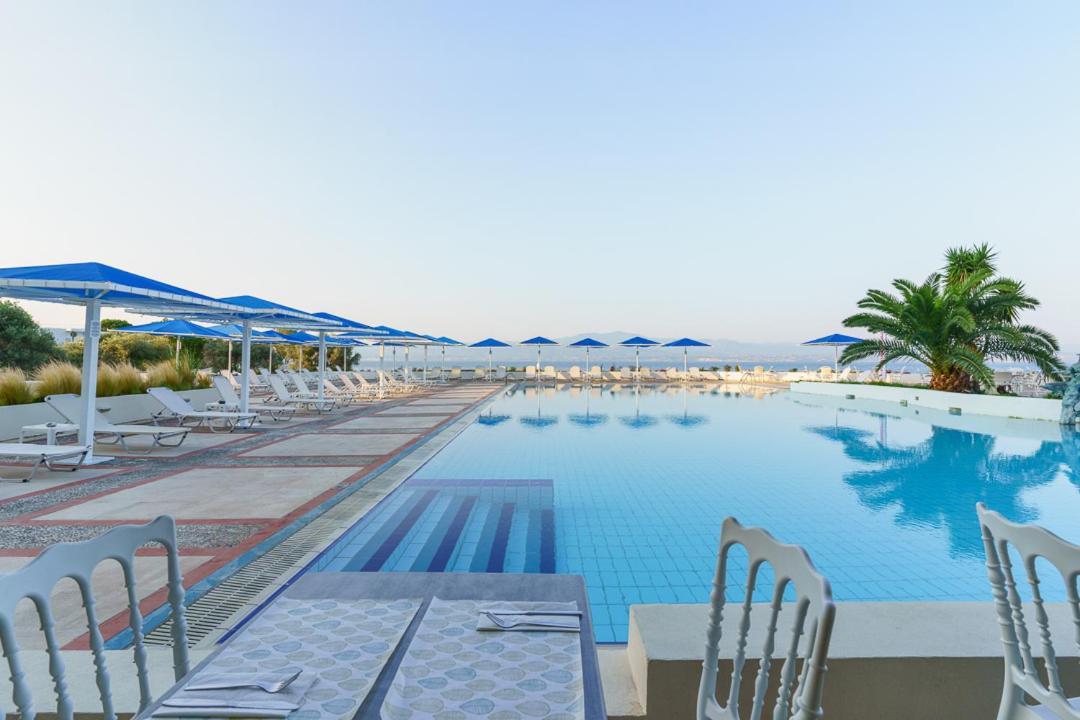 ארטריה Palmariva Beach Hotel מראה חיצוני תמונה