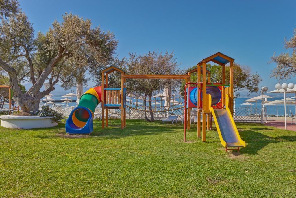 ארטריה Palmariva Beach Hotel מראה חיצוני תמונה